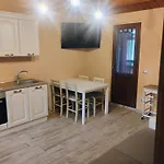 לינה וארוחת בוקר Casa Leprice