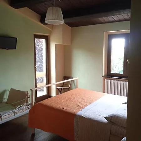 Casa Leprice 산텔피디오 아 마레
