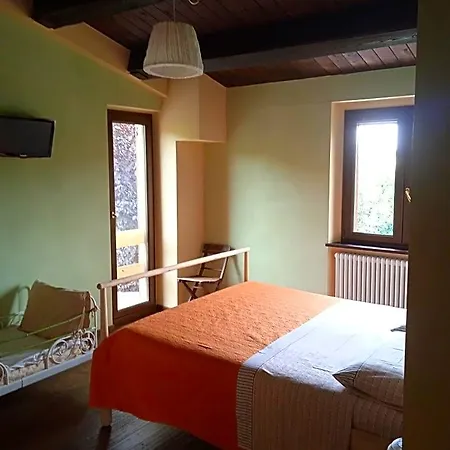 לינה וארוחת בוקר Casa Leprice