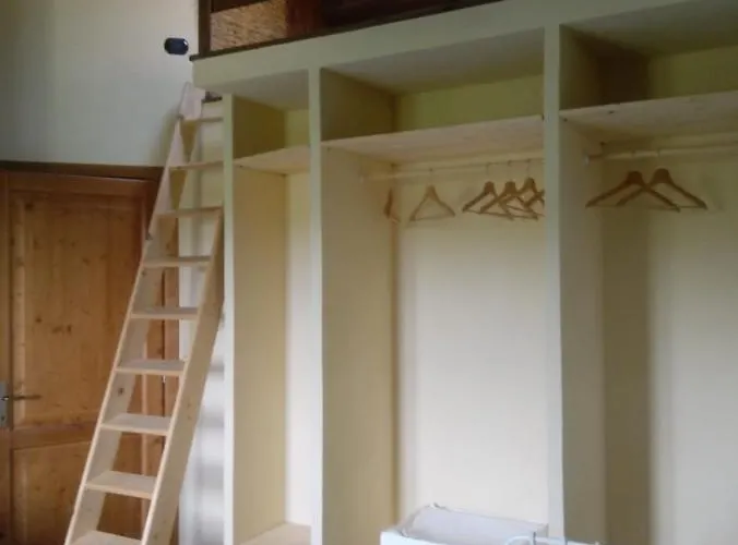 Casa Leprice 3* 산텔피디오 아 마레